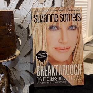 Suzanne Somers 'Breakthrough' Book